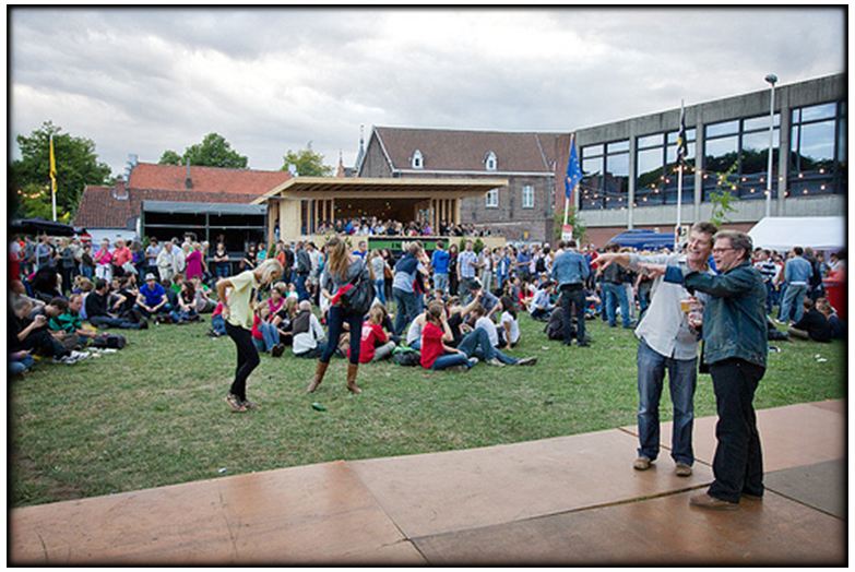 muziekfestival en tijdelijke duurzame architectuur realisatie