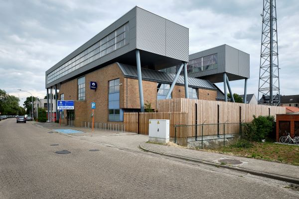 Omgevingsaanleg fietsenstalling bergruimte omheining